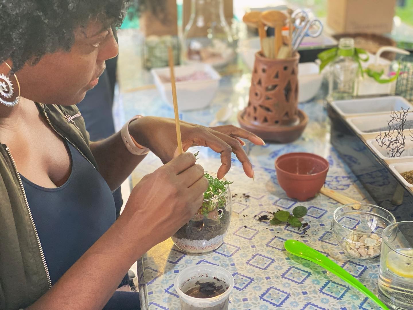 This is your chance to combine your love for nature with creativity! Create your very own miniature garden for you to add a little bit of unique greenery to your home space.