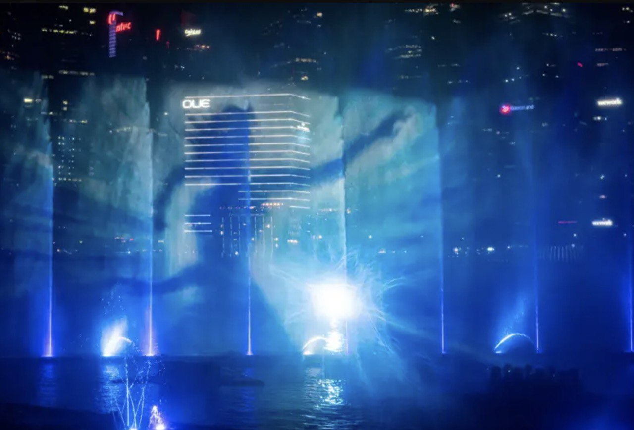 Frozen Light Show & Pop Up at Marina Bay Sands