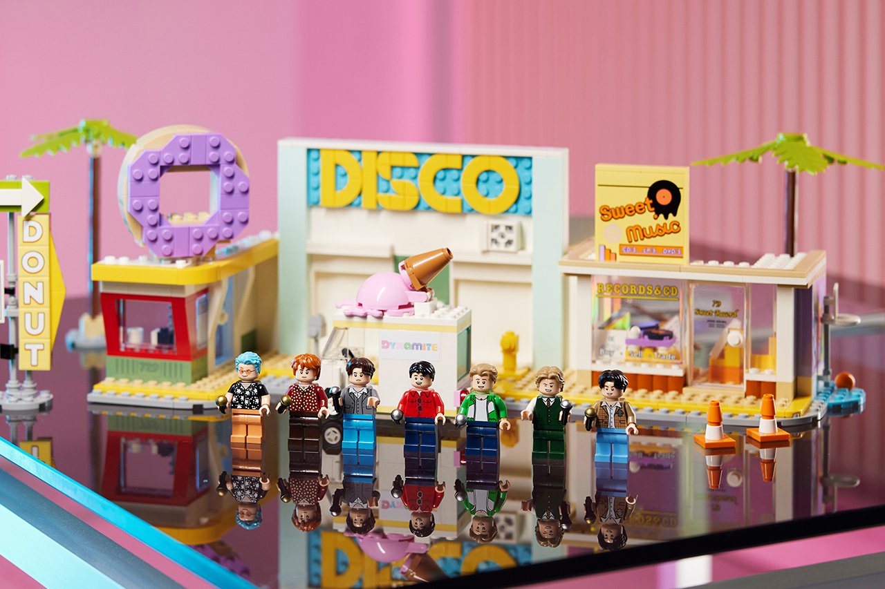 Lego x BTS - BTS Dynamite Lego Set
