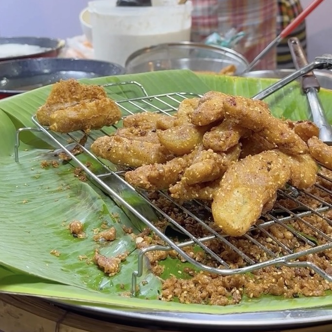 Chatuchak Night Market Singapore - Thai Banana Fritters