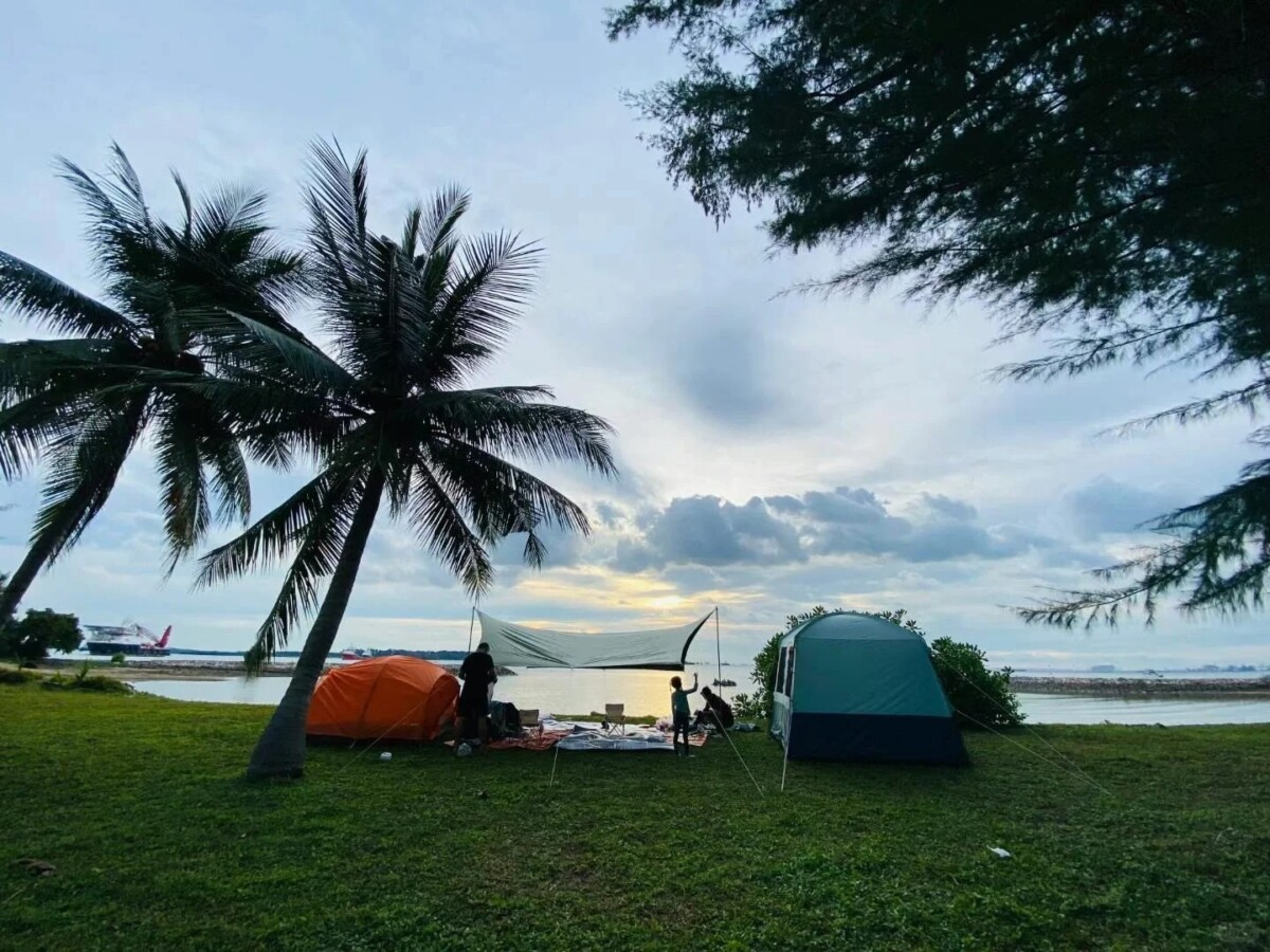 Unveil the mystery of Pulau Hantu: Where nature reigns supreme.