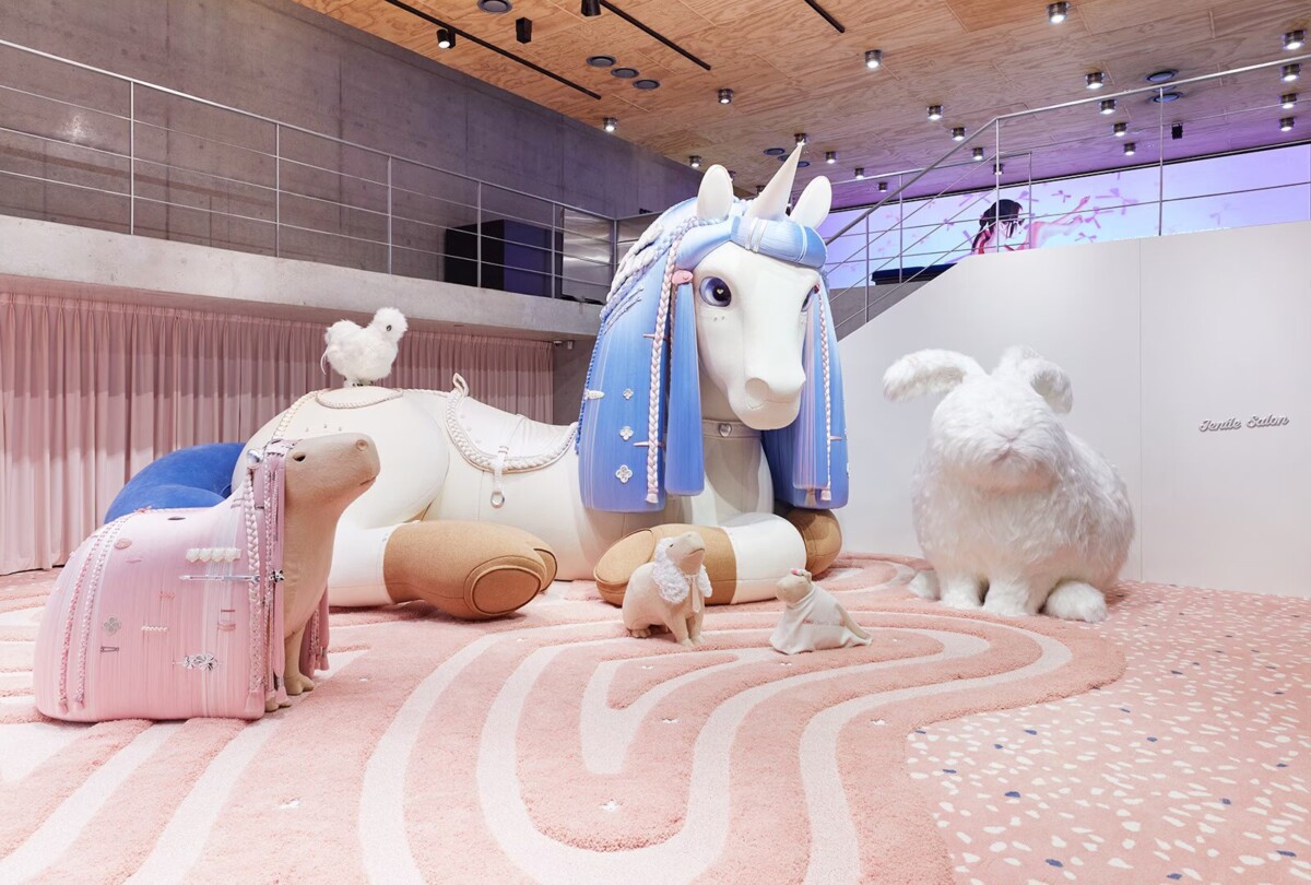 Spark your imagination at the Jentle Salon pop-up! Until May 31st only!