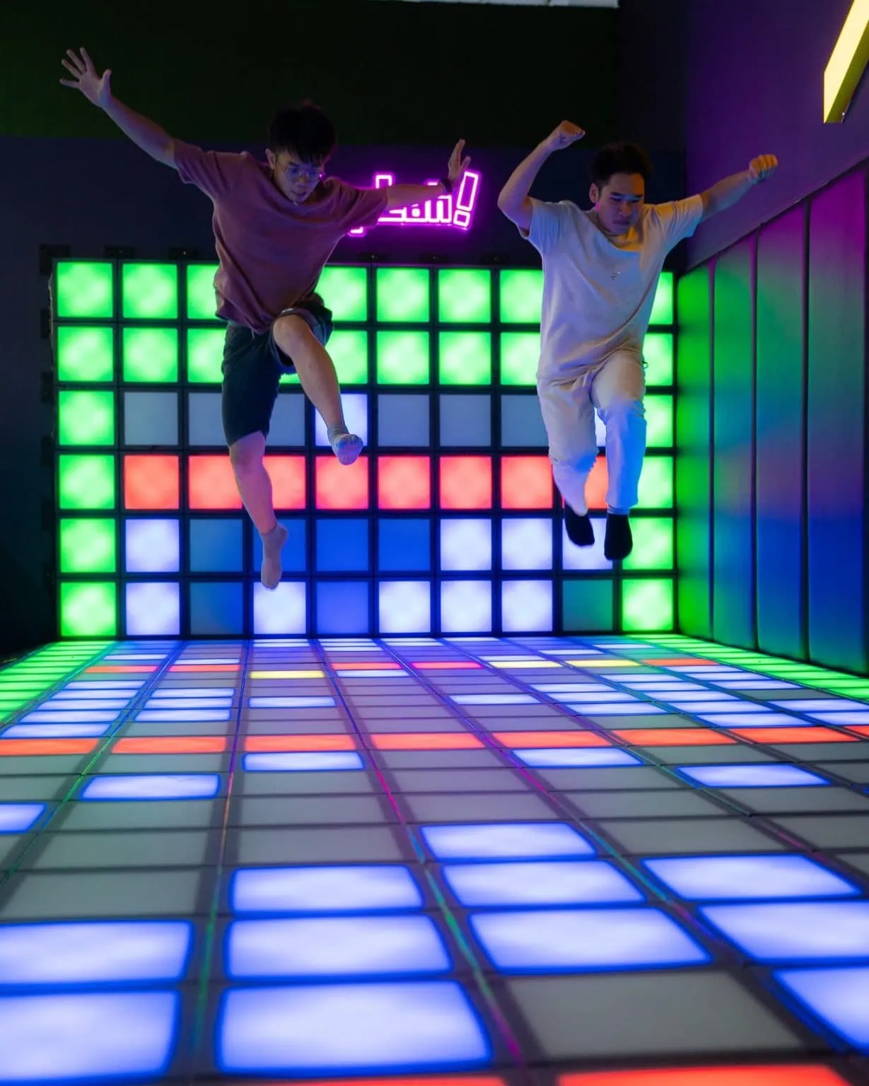 odge those blocks and have a blast!