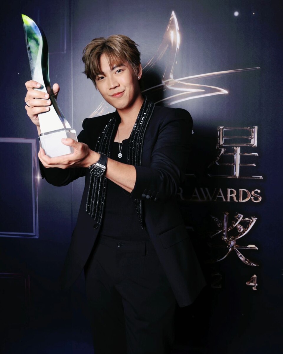 Can prayers & plants win awards? Benjamin Tan's fans say YES! 