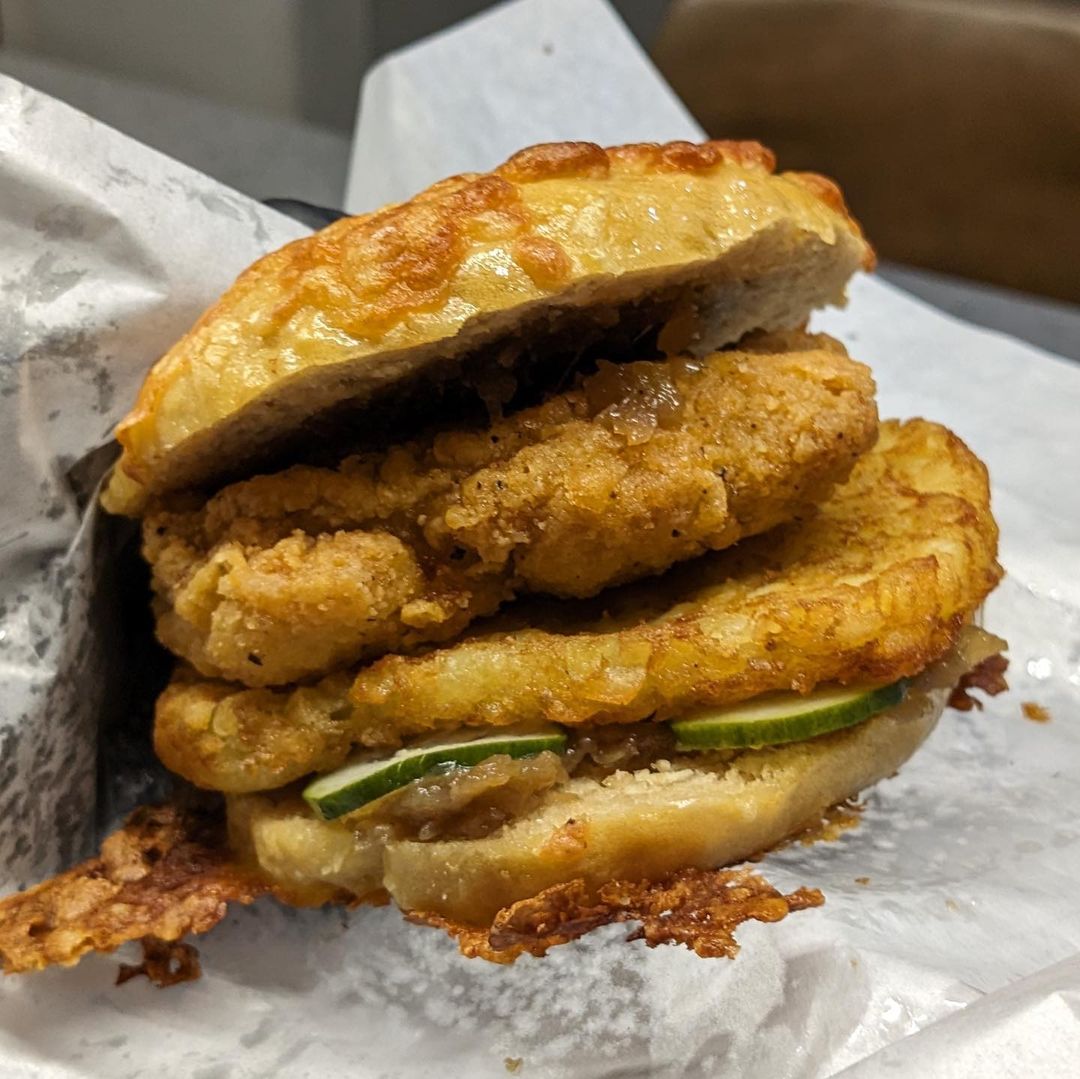 The Bagel Bunch (Buona Vista) offers Korean Fried Chicken & Indian Butter Chicken - yum!