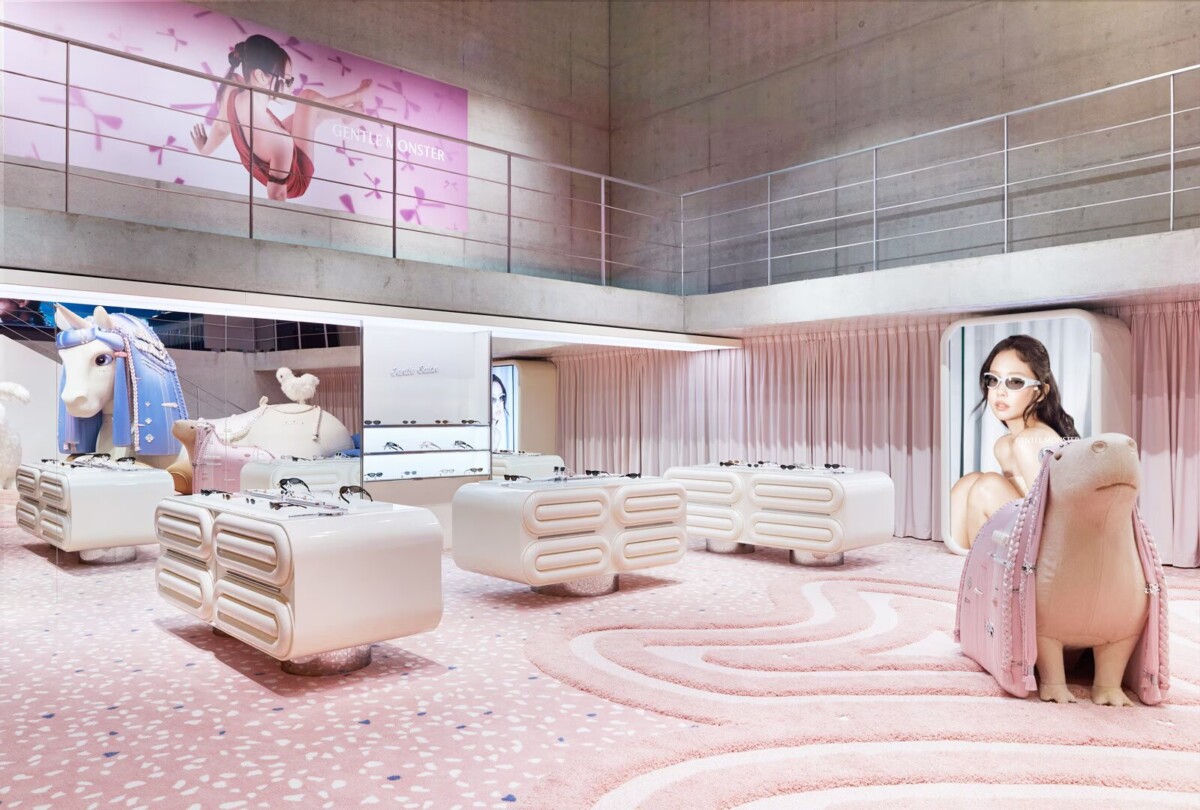 Channeling my inner Jennie at the Jentle Salon! 