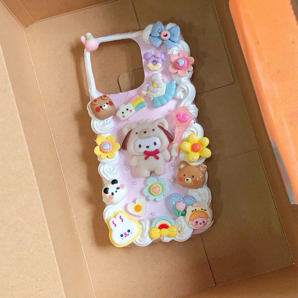 Unleash your creativity with Singapore's first decoden phone case workshop!