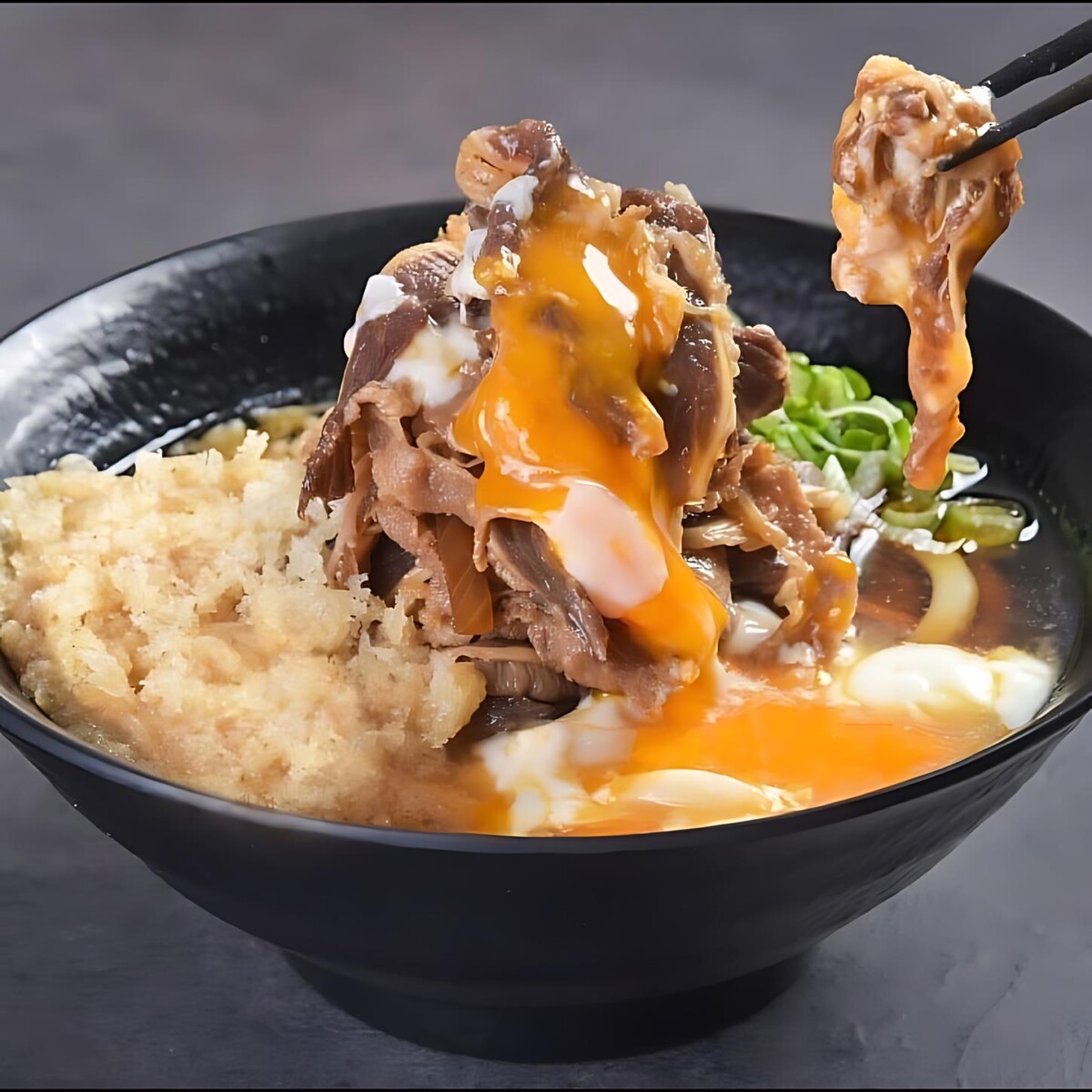 Don't miss their best-selling Sanuki Beef Egg Udon! 