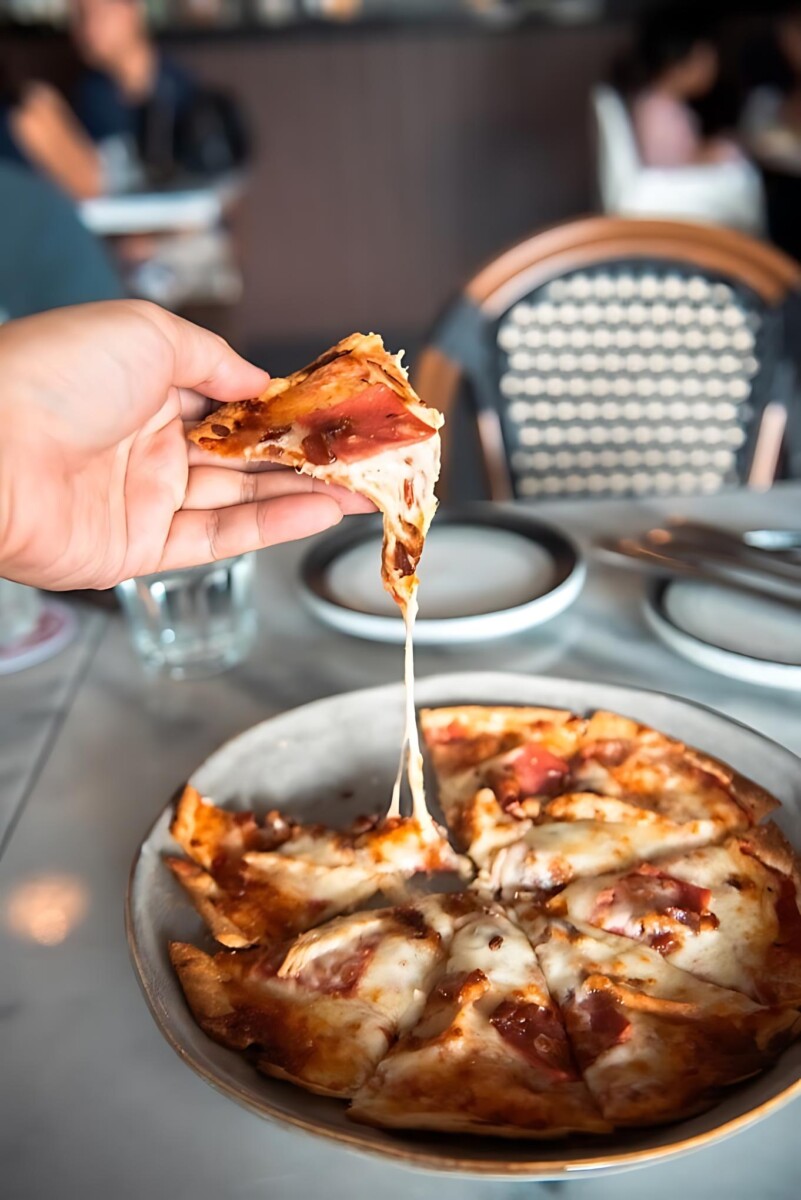 Casual eats perfect for lunch at their daytime cafe!